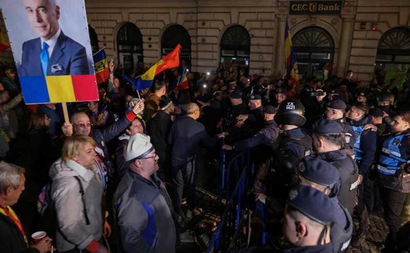 В Румынии начались протесты из-за недопущения Джорджеску к участию в президентских выборах