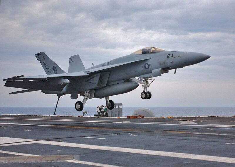 США вновь потеряли истребитель в Красном море