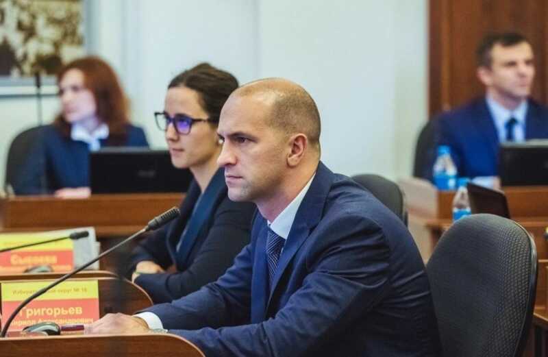 Как депутат Кирилл Григорьев связан с земельными аферами во Владивостоке?