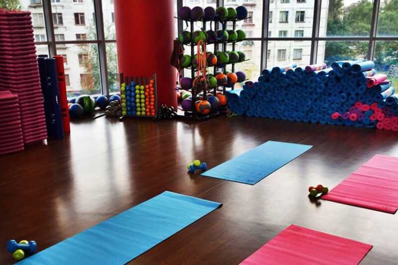 В Санкт-Петербурге фитнес-клуб Happy Fitness обманул своих клиентов, закрывшись без предупреждения и выплат
