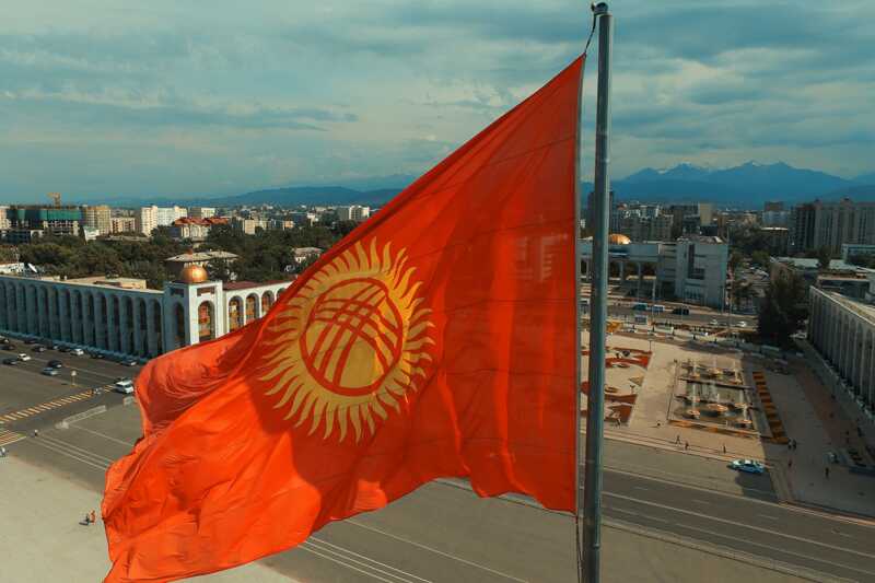 Министерство иностранных дел Кыргызстана выразило американскому послу обеспокоенность по поводу введения новых визовых ограничений