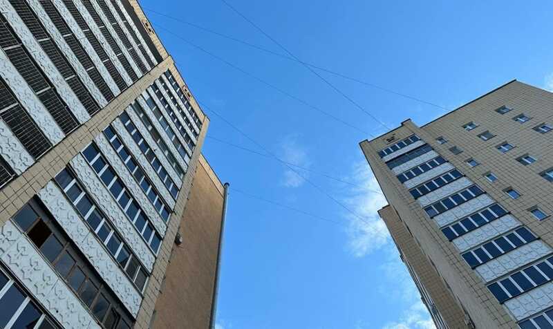 В Мариуполе пенсионера оставили без жилья, объявив квартиру «ничейной»