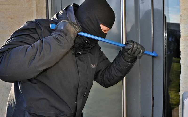 Злоумышленники украли миллионы из почтового отделения на улице Медиков в Москве